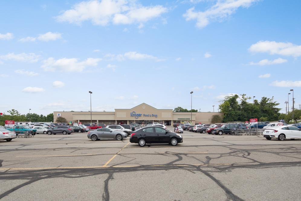 Retail Space for lease in Monfort Heights, Cincinnati, OH - 1