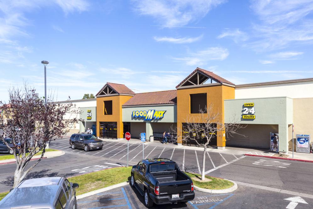 Retail Space for lease in Broadway Pavilion, Santa Maria, CA - 1