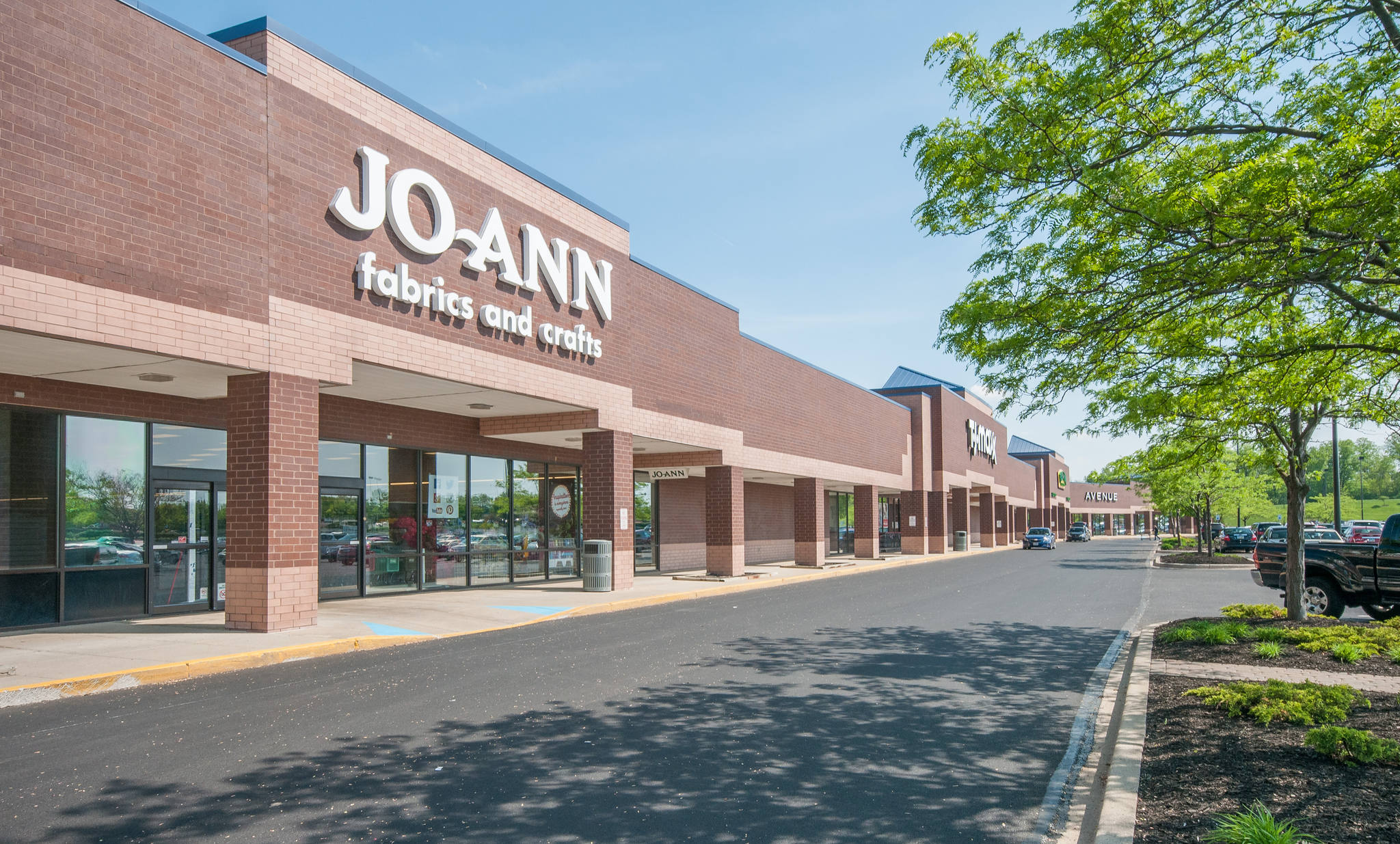 Retail Space for Lease in Beavercreek, OH | PECO