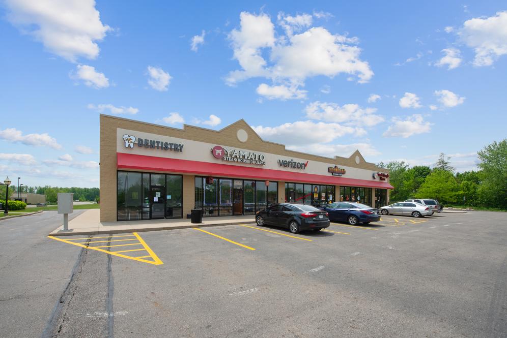 Retail Space for lease in East Side Square, Springfield, OH - 1