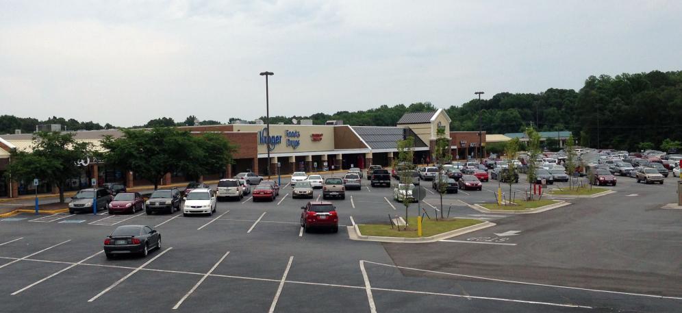 Retail Space for lease in Lynnwood Place, Jackson, TN - 1