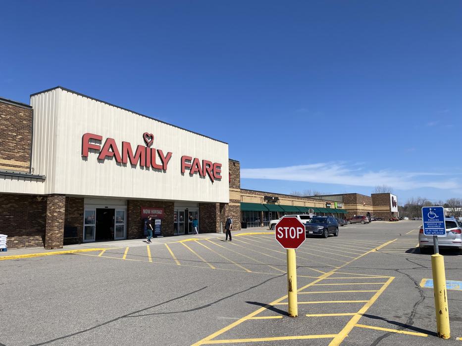 Retail Space for lease in 12 West Marketplace, Litchfield, MN - 1
